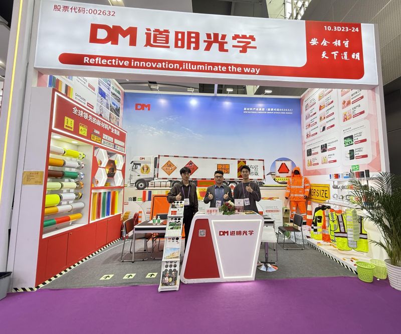 书写表贸发展新篇章丨尊龙时凯-人生就是拼搏z06光学闪灼春季广交会